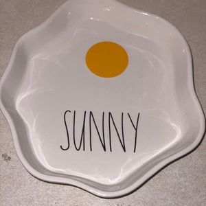 Rae dunn sunny egg plate - yes
